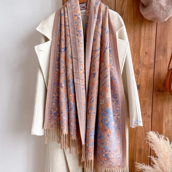 Thick Warm Shawls and Wraps for Women | Scarf for Winter | Women Head Scarves - Picture 2 of 2